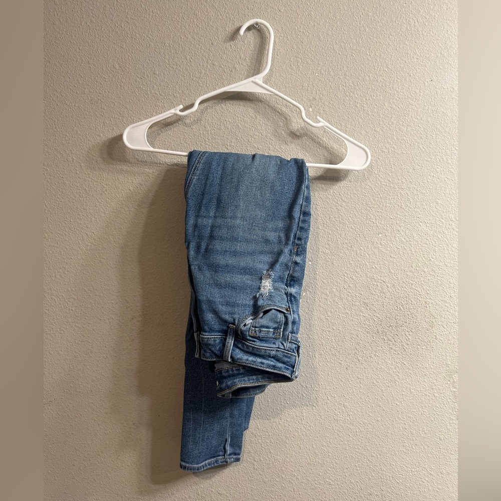Distressed Old Navy Skinny Jeans